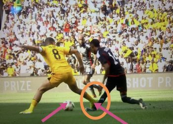Photo: Chiefs star should have gotten a red card against Pirates