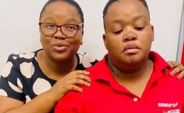 Shoprite employee found R10 000 at the Capitec ATM and immediately returned it to the management