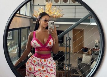 Mihlali enjoying herself out on a vacation