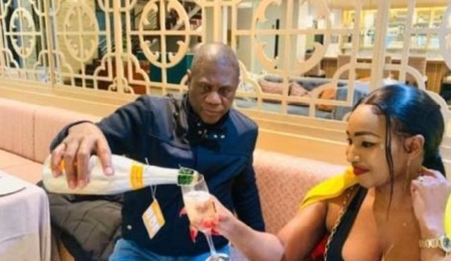 Check out who was spotted with the Deputy president of SA that create bad news for him