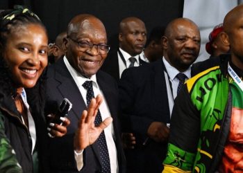 Mondli Makhanya issued a strong warning to all SA citizens about Zuma & his double speaking ability