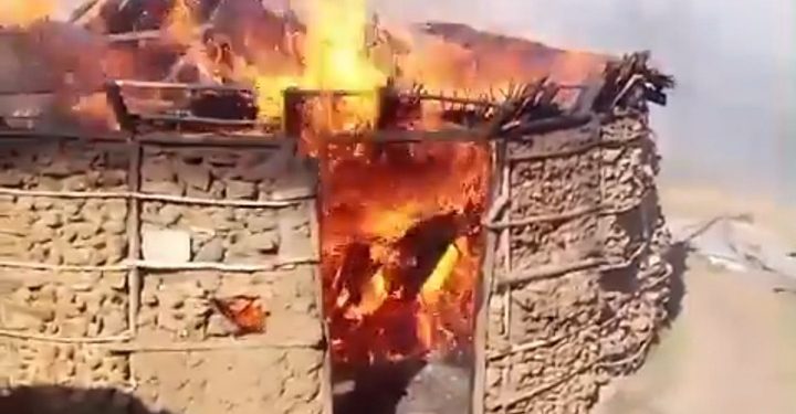Watch: Runaway Veld Fire Engufles Houses And Cars In KwaZulu-Natal