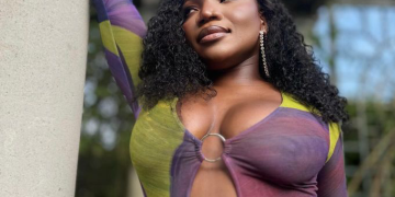 Musician Makhadzi Wows In Floral Dress While Promoting One Woman Show In The UK