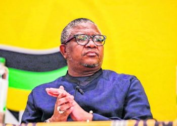 “Just Like The ANC” Mzansi Replies Mbalula After Condemning The Officiating at Sundowns Chiefs Match