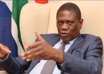 Bank Shuts Down Paul Mashatile Friends’ Accounts