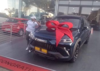 A woman bought a brand new Havaal but she was hijacked shortly after leaving the dealership