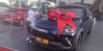 A woman bought a brand new Havaal but she was hijacked shortly after leaving the dealership