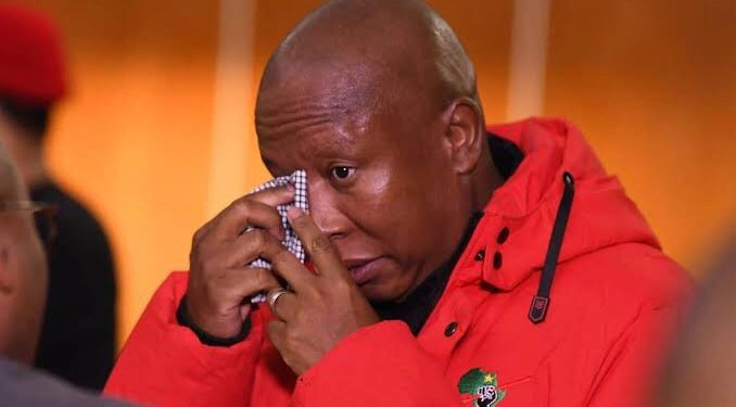 Two alleged EFF extortionists have dumped the Julius Malema led Red Berets in favour of MK Party