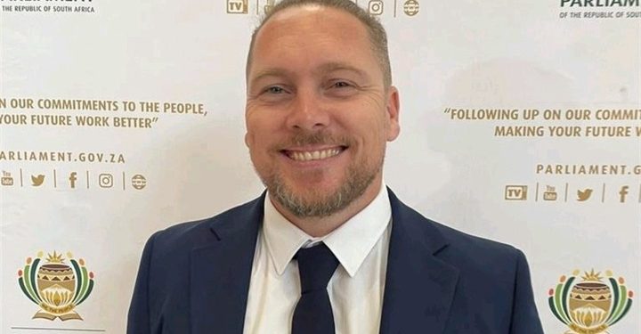 Renaldo Gouws Outlines Factors Behind EFF’s Current Challenges