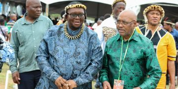 Political Rivals Reverend Thulasizwe Buthelezi and Willies Mchunu Share Stage at Zulu Heritage Event