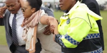 Unveiling of King Shaka Statue Disrupted as Woman Attempts to Rush Stage, Prompting Swift Security Response