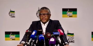 Mihlali Ndamase Stuns Fans with Ageless Look on Her 27th Birthday, Sparking Social Media Buzz