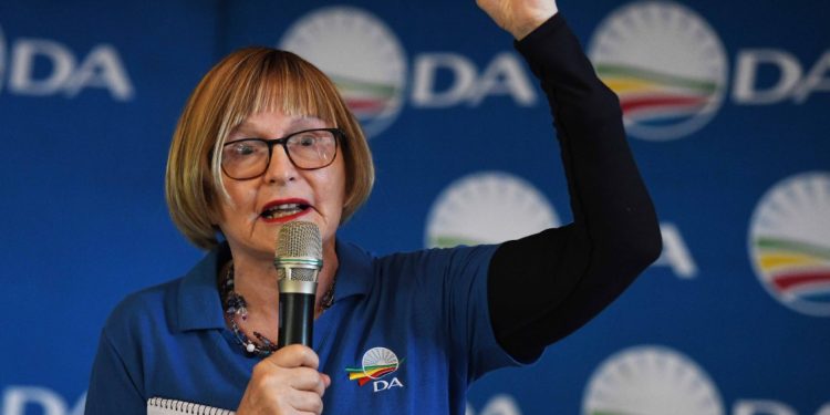 DA’s Helen Zille Backs Tony Leon for Key Role, ANC Pushes Back