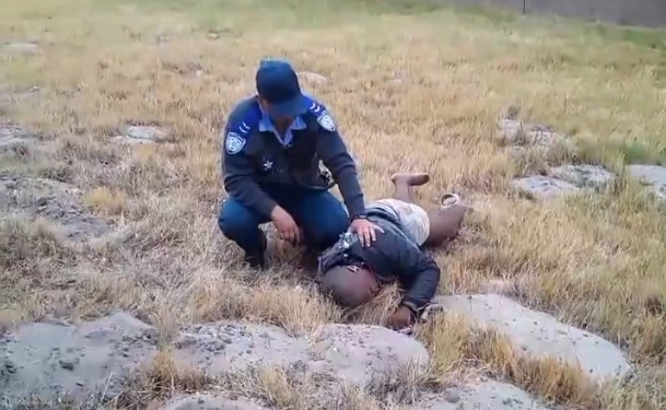 Traffic Officer Strangles Taxi Driver During Heated Confrontation on N2, Passengers Left in Shock