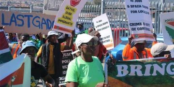 Gauteng Premier Lesufi Backs Crackdown on Illegal Immigration Amid Alexandra Evictions