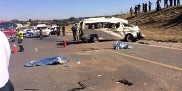 Three Dead, Nine Injured in Fatal Taxi Crash on N17 Near Germiston