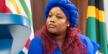 DA MP and Spiritual Healer Karabo Khakhau Clarifies Sitting on Floor During Caucus Meeting