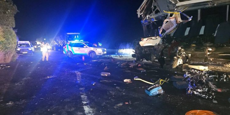 12 Dead in Horrific R34 Crash Between Bus and Truck between Ulundi and Vryheid