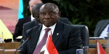 Analyst Criticizes President for Not Addressing Ministers Facing Allegations