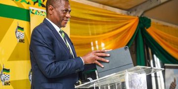 Paul Mashatile, Simelane Kicked Out of ANC NEC Over Ongoing Graft Allegations