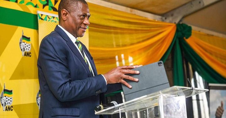 Paul Mashatile, Simelane Kicked Out of ANC NEC Over Ongoing Graft Allegations