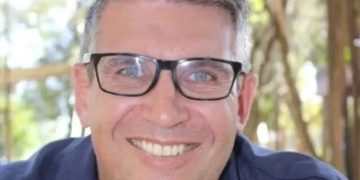 Accomplices Who Placed President Ramaphosa & Jacob Zuma Images In Urinals Flee SA