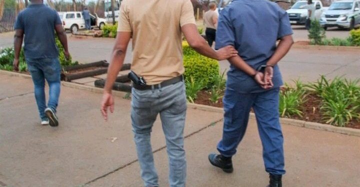 Police Officer Who Has Been Giving Foreign CIT Robbers Tip Off To Rob CIT Van In Joburg Busted