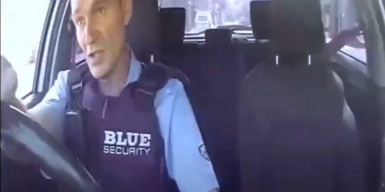 Watch | Blue Security officer involved in a shootout with armed suspects in Umhlanga