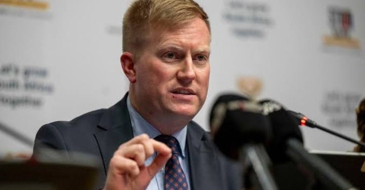 Committee Criticises Minister Macpherson’s Absence from Key Infrastructure Meeting