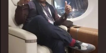 Man shoots another man at his home after finding him with his wife, then takes his own life