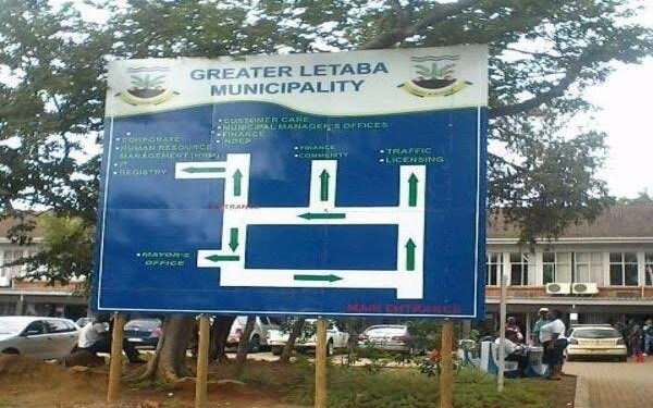 Man shoots another man at his home after finding him with his wife, then takes his own life