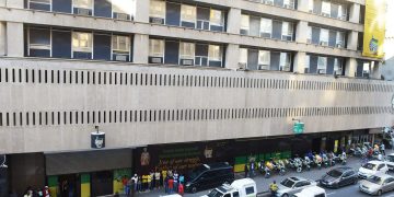 Man shoots another man at his home after finding him with his wife, then takes his own life