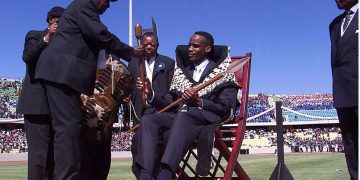 Man shoots another man at his home after finding him with his wife, then takes his own life