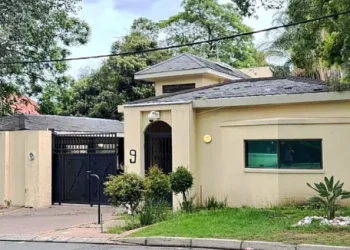 Mandela’s Grandsons Face Eviction: New Owners Move to Kick Ndaba & Mbuso Out of Madiba’s House