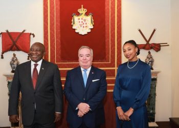 Mzansi reacts as Ramaphosa appears in Rome with his beautiful daughter Keneilwe