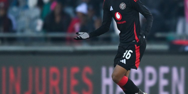 Mamelodi Sundowns and Orlando Pirates Tied 1-1 at Halftime in Betway Premiership Rivalry