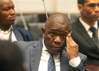 Aide Disputes Police Commissioner’s Claims About His Qualifications at Inquiry