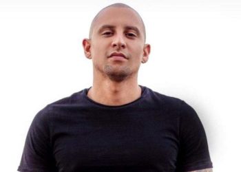 Eyewitnesses Alleged That a Gunman Returned Twice to the Crime Scene, Pretending to Be a Bystander