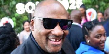 “The Blue Light Have Gotten Into His Head” SA Slams Gayton McKenzie For Hailing President Ramaphosa