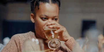 Zodwa Wabantu shocked after fan grabs her on stage in viral video