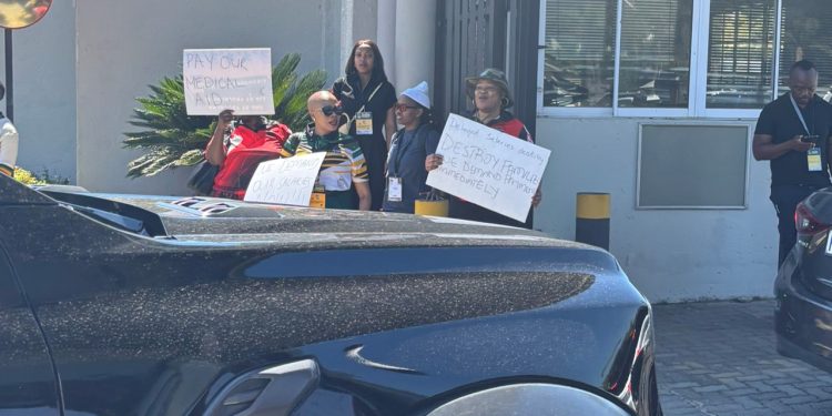 Mbalula’s R3m Mercedes Arrives At NGC As Unpaid ANC Workers Look On