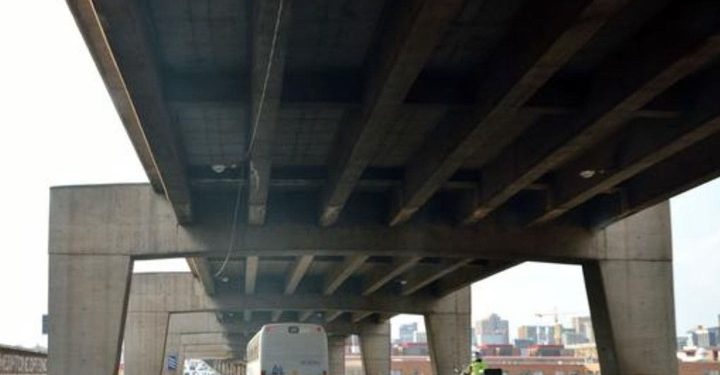 Undocumented Foreign National Jumps Off Johannesburg Bridge to Evade Police