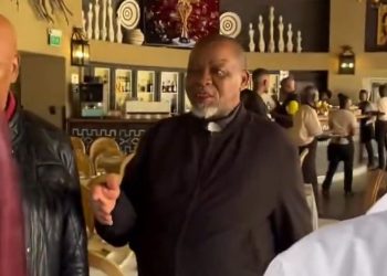 “I cannot believe that we still have a president,” says Gwede Mantashe to Cyril Ramaphosa
