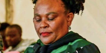 Mkhwebane Calls For Foreigners To Be Chased Out, Advocates Withdrawal From Refugee Convention