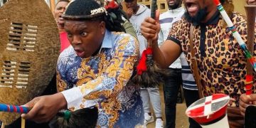 Ngizwe Mchunu Delivers a Car to Phakelumthakathi Ndabandaba