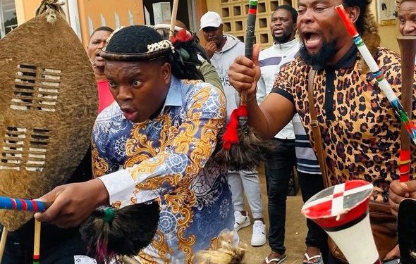 Ngizwe Mchunu Delivers a Car to Phakelumthakathi Ndabandaba