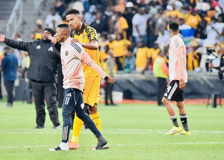 Kaizer Chiefs star apologises to Orlando Pirates forward after injury incident
