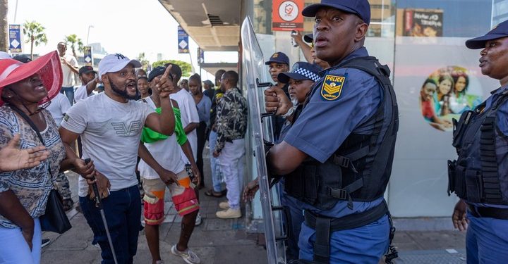 EFF calls for arrests after KuGompo violence over Igbo king