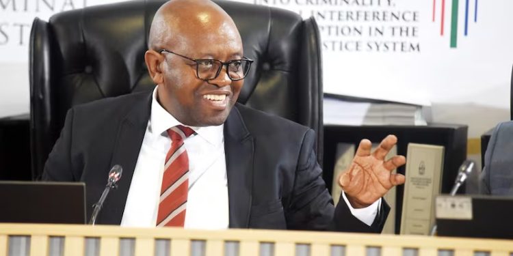 TOO LATE TO RUN: How SAPS Pounced on Ekurhuleni Metro Boss Seconds Before His Final Hearing, Details