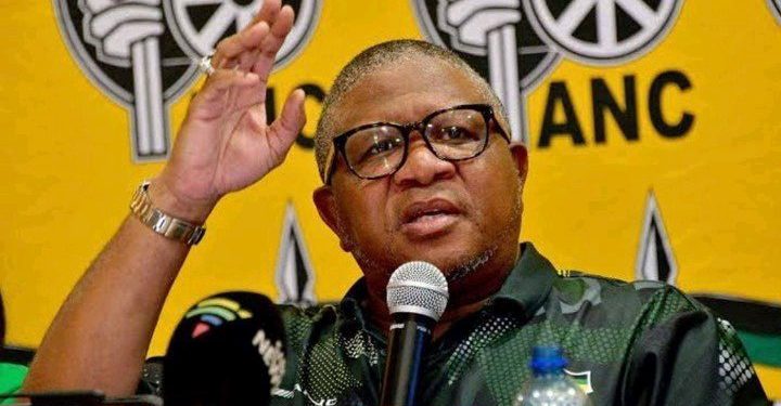 A Moment of Humanity: Mbalula’s Heartbreaking Message to Minister Tolashe